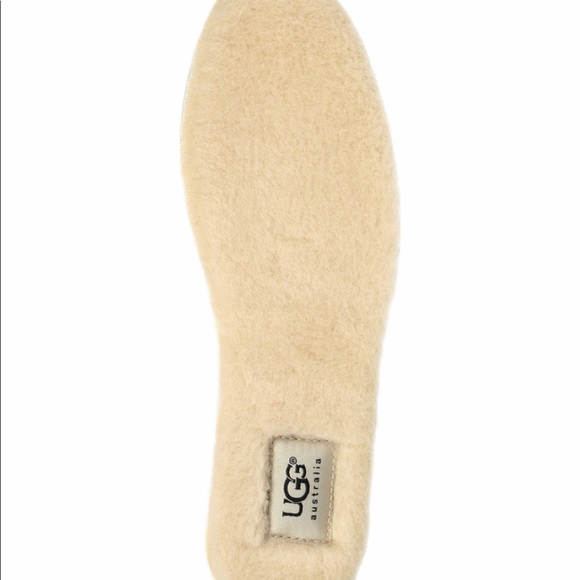 Warm Rain 💦💦boots 👢 - Picture 2 of 4